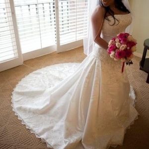 Casablanca bridal wedding dress